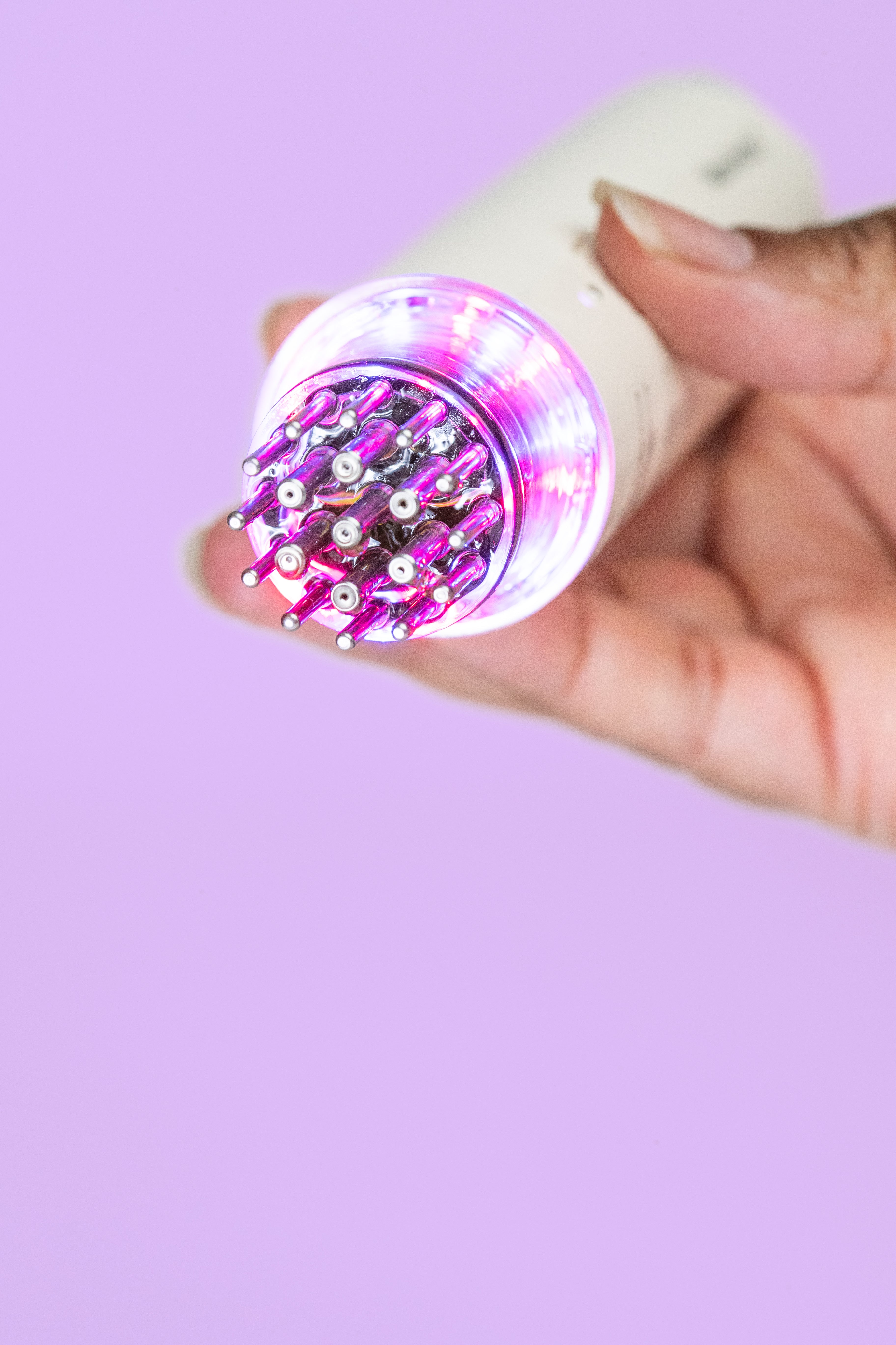 The Leona 2.0 Is Back: A Better Way to Support Hair Growth for Curly Hair